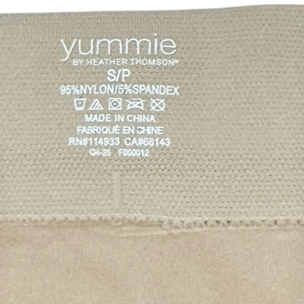 NWOT YUMMIE 1 Seamless Flawed Nude Panty Brief Small - Picture 3 of 7